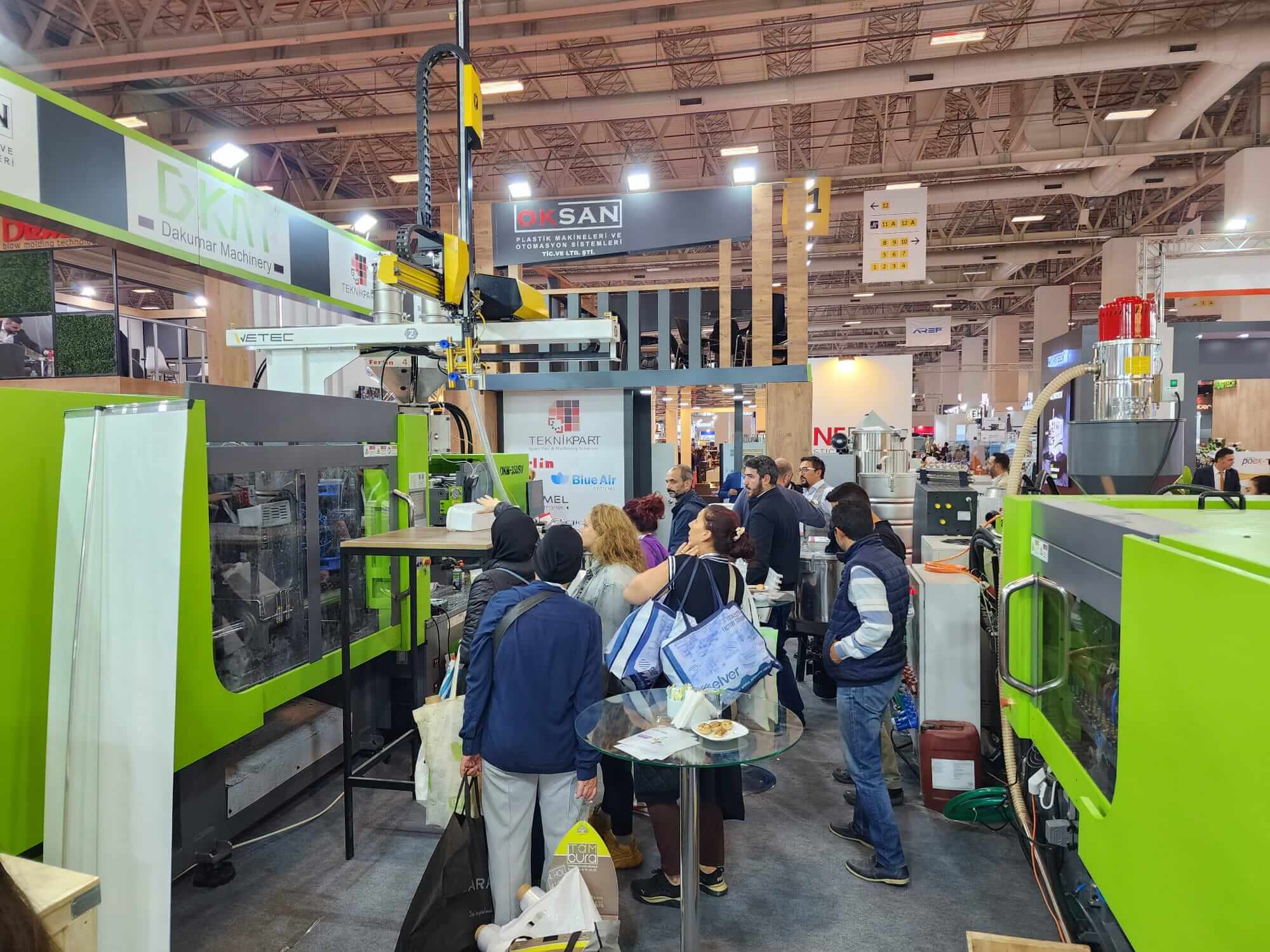 1700900243821309.jpg 6220d95c6fa7b7a2ae5cfb72c839471(1).jpg